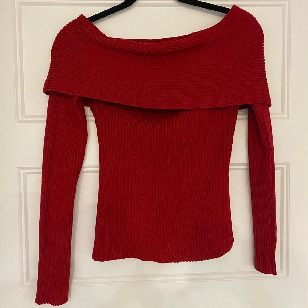 - Banana Republic Top